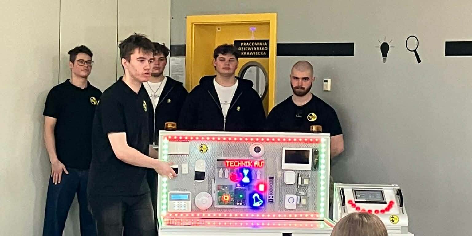 654432270_1515979473860499_97856262688703116_n